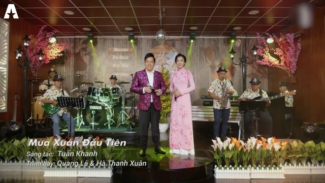 Mùa xuân đầu tiên